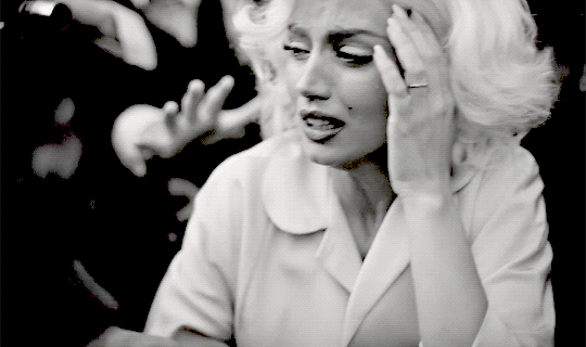 blonde 2022 movie gif Marilyn Monroe